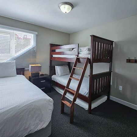 Aurora Townhomes By Stayin Panorama Room photo