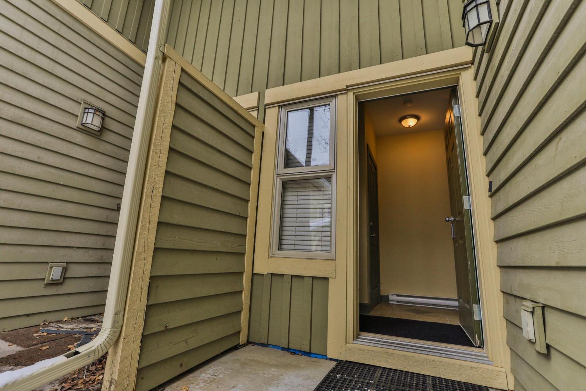 Aurora Townhomes By Stayin Panorama Room photo