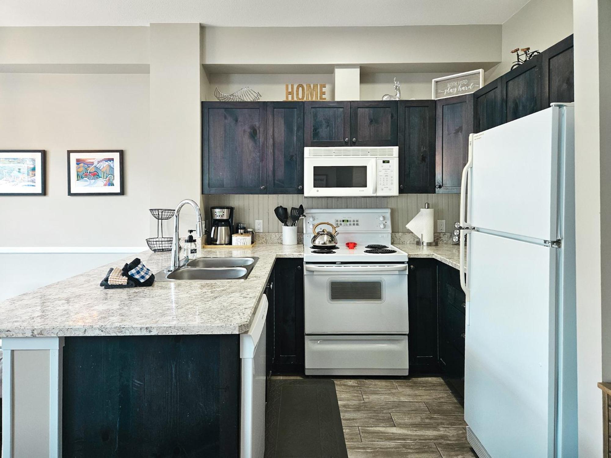 Aurora Townhomes By Stayin Panorama Room photo